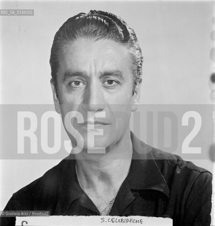 IL DIRETTORE DORCHESTRA SERGIU CELIBIDACHE - VENEZIA © 1983 ARCHIVIO Graziano Arici/Rosebud2 / MUSICA CLASSICA / ./ La cessione dei diritti si intende per quanto di nostra competenza; non comprende invece le eventuali spese relative a diritti che potranno essere richiesti dagli Enti cui appartengono le opere riprese. Tali costi, ove neccessari, e lÕespletamento di qualsivoglia pratica di richiesta permessi sono esclusivamente  a  carico del committente. .