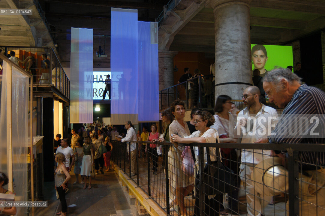 50¡ ESPOSIZIONE INTERNAZIONALE DARTE LA BIENNALE DI VENEZIA - ARSENALE - CORDERIE - Z.O.U. ZONE OF URGENCY  © 2003 Graziano Arici/Rosebud2