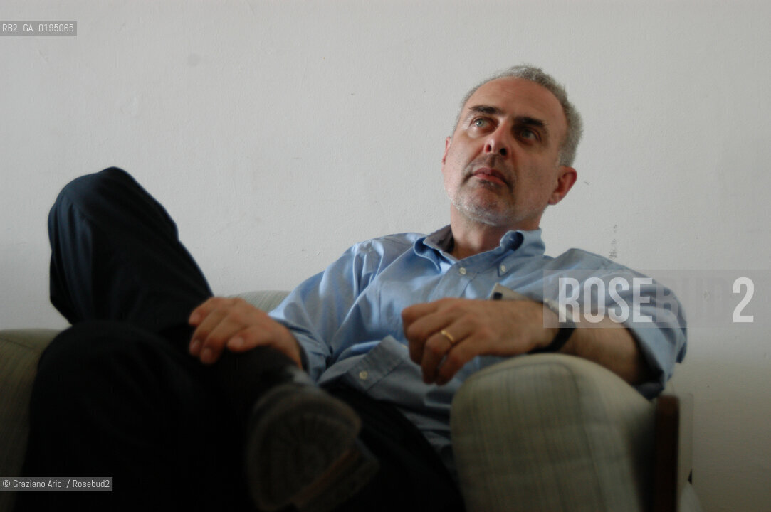 VENEZIA3/06/03 - IL DIRETTORE DEL SETTORE ARTI VISIVE DELLA BIENNALE DI VENEZIA FRANCESCO BONAMI ©Graziano Arici/Rosebud2