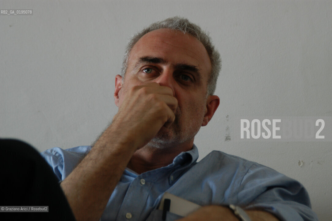 VENEZIA3/06/03 - IL DIRETTORE DEL SETTORE ARTI VISIVE DELLA BIENNALE DI VENEZIA FRANCESCO BONAMI ©Graziano Arici/Rosebud2