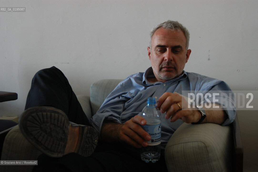 VENEZIA3/06/03 - IL DIRETTORE DEL SETTORE ARTI VISIVE DELLA BIENNALE DI VENEZIA FRANCESCO BONAMI ©Graziano Arici/Rosebud2