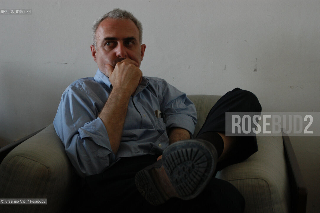 VENEZIA3/06/03 - IL DIRETTORE DEL SETTORE ARTI VISIVE DELLA BIENNALE DI VENEZIA FRANCESCO BONAMI ©Graziano Arici/Rosebud2