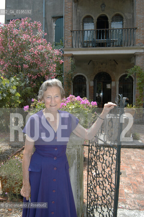 VENEZIA LADY FRANCES ASHLEY CLARKE NELLA SUA CASA © 2003 Graziano Arici/Rosebud2 VENICE IN PERIL FOUND