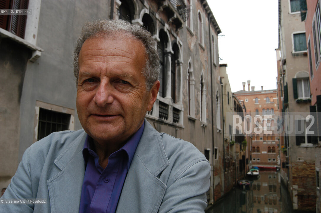 VENEZIA  2-5 OTTOBRE 2003 FONDAMENTA  SENZA PIU -  LINGEGNERE ED EPISTEMIOLOGO IGOR ALEKSANDER  ©Graziano Arici/Rosebud2