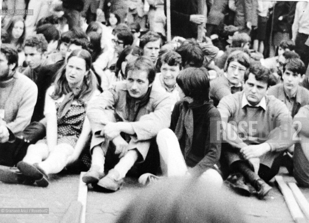 TRENTO CONTESTAZIONE DEL 68 MANIFESTAZIONE DEGLI STUDENTI DELLUNIVERSITA DI SOCIOLOGIA © 1968 Graziano Arici/Rosebud2