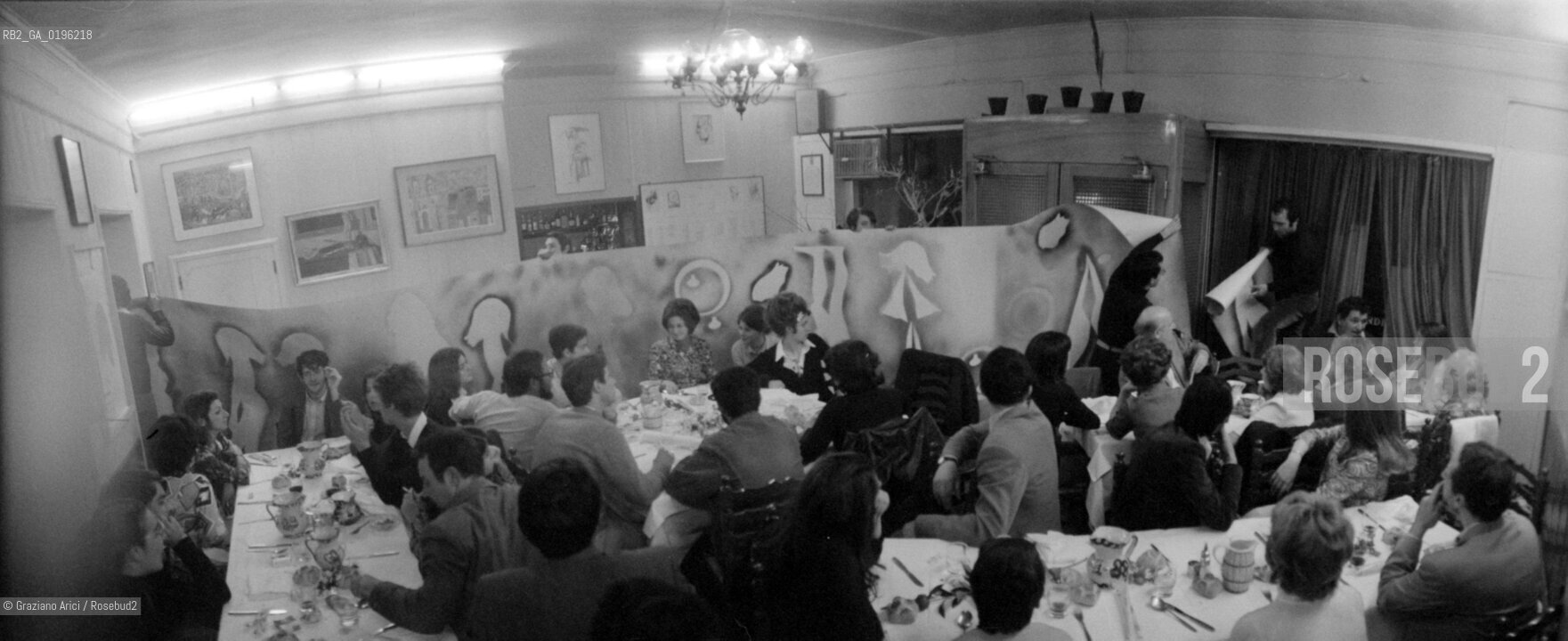 VENEZIA CENA PER LINAUGURAZIONE DI UNA MOSTRA DEL PITTORE MARIO PIRRO  © 1968 Graziano Arici/Rosebud2