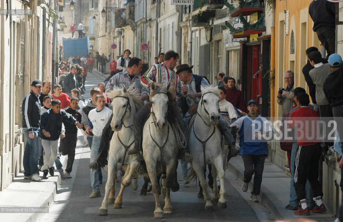ARLES (PROVENCE, FRANCE) APRILE 2004 LA FERIA DI PASQUA  ABRIVADO ©Graziano Arici/Rosebud2 CORRIDA TORO TORERO