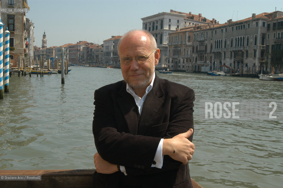 VENEZIA 28/04/04 - IL DIRETTORE DELLA MOSTRA INTERNAZIONALE DARTE CINEMATOGRAFICA DELLA BIENNALE MARCO MULLER ©Graziano Arici/Rosebud2 CINEMA CRITICO PRODUTTORE