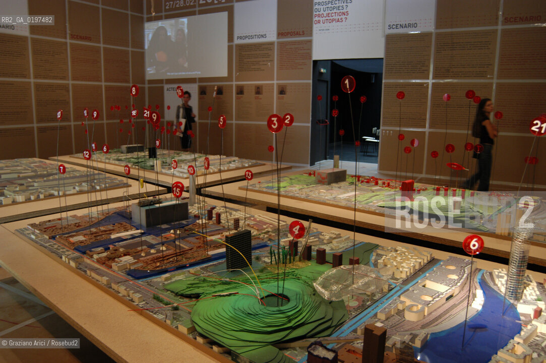 VENEZIA 09/09/04   - 9¡ MOSTRA INTERNAZIONALE DI ARCHITETTURA - BIENNALE ARCHITETTURA :  PADIGLIONE FRANCIA ©Graziano Arici/Rosebud2