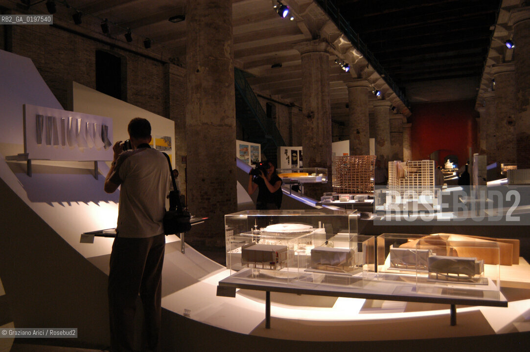VENEZIA 09/09/04   - 9¡ MOSTRA INTERNAZIONALE DI ARCHITETTURA - BIENNALE ARCHITETTURA :  PROGETTI ESPOSI ALLE CORDERIE  ©Graziano Arici/Rosebud2 ARSENALE