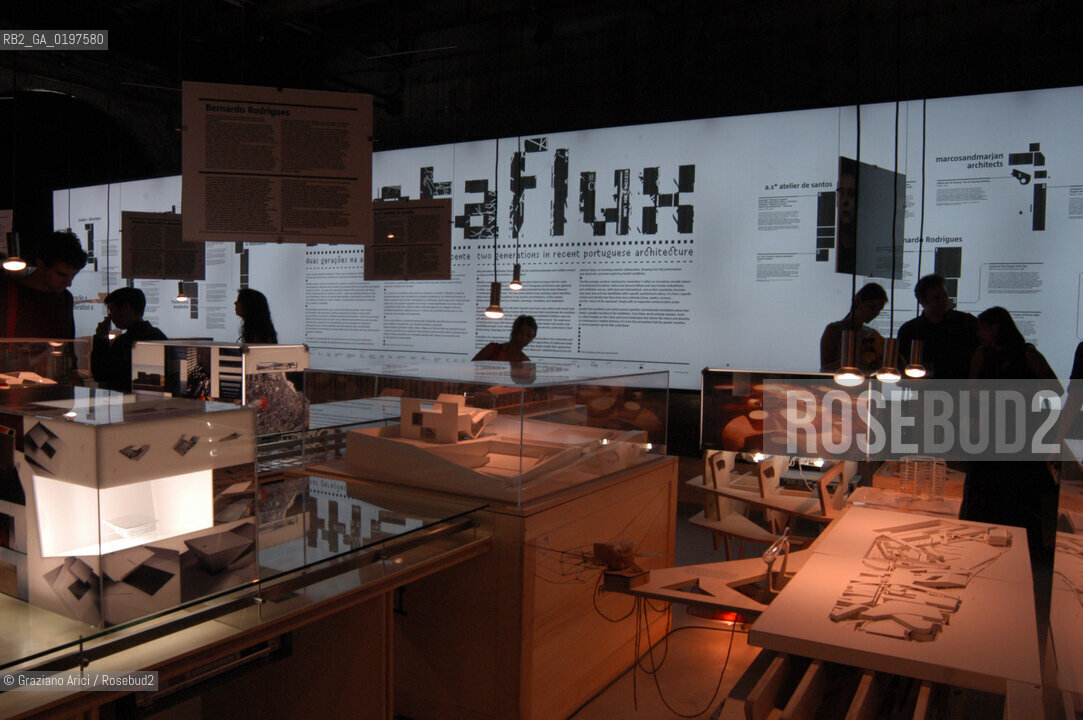 VENEZIA 09/09/04   - 9¡ MOSTRA INTERNAZIONALE DI ARCHITETTURA - BIENNALE ARCHITETTURA :  METAFLUX NUOVA ARCHITETTURA PORTOGHESE  ©Graziano Arici/Rosebud2 ARSENALE