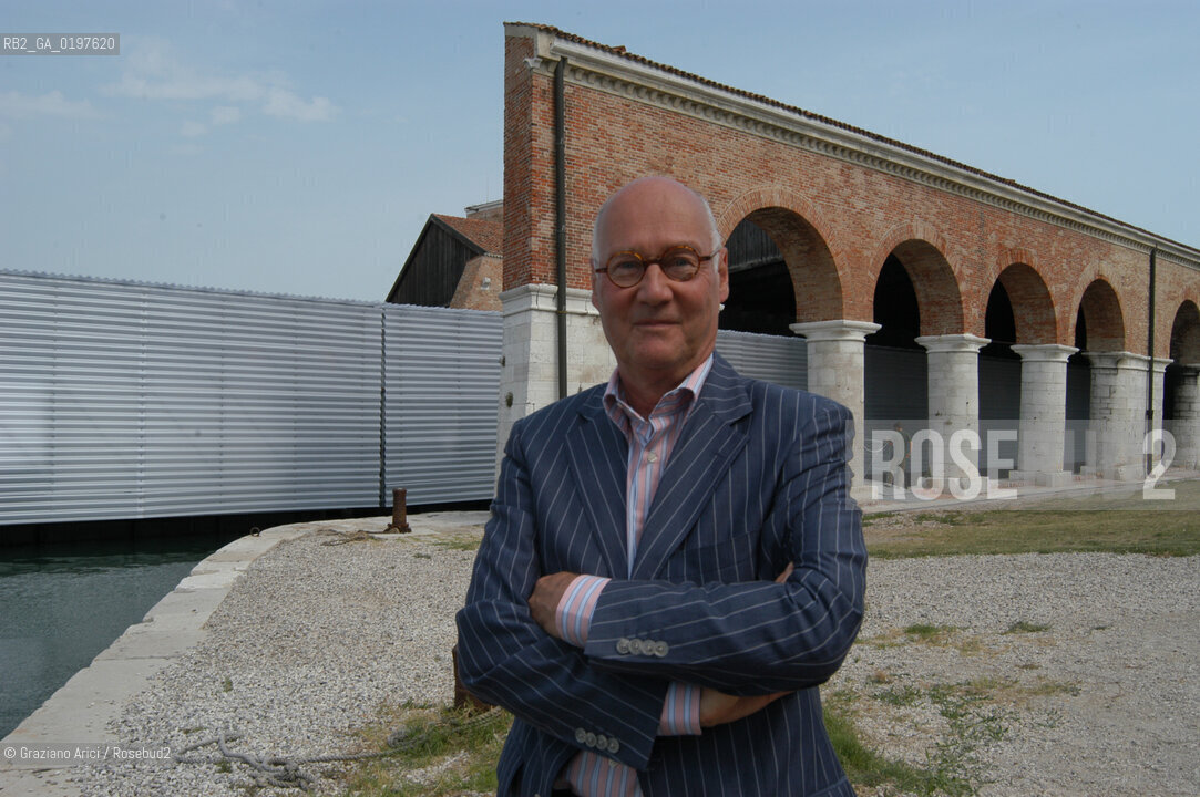VENEZIA 09/09/04   - 9¡ MOSTRA INTERNAZIONALE DI ARCHITETTURA - BIENNALE ARCHITETTURA IL DIRETTORE ARCHITETTO KURT FOSTER  ©Graziano Arici/Rosebud2  ARSENALE
