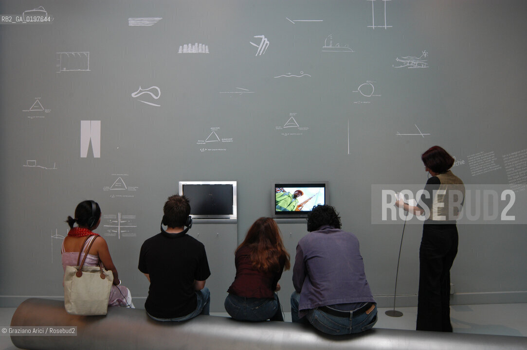 VENEZIA 09/09/04   - 9¡ MOSTRA INTERNAZIONALE DI ARCHITETTURA - BIENNALE ARCHITETTURA :  PADIGLIONE GRAN BRETAGNA : IAN RITCHIE  ©Graziano Arici/Rosebud2