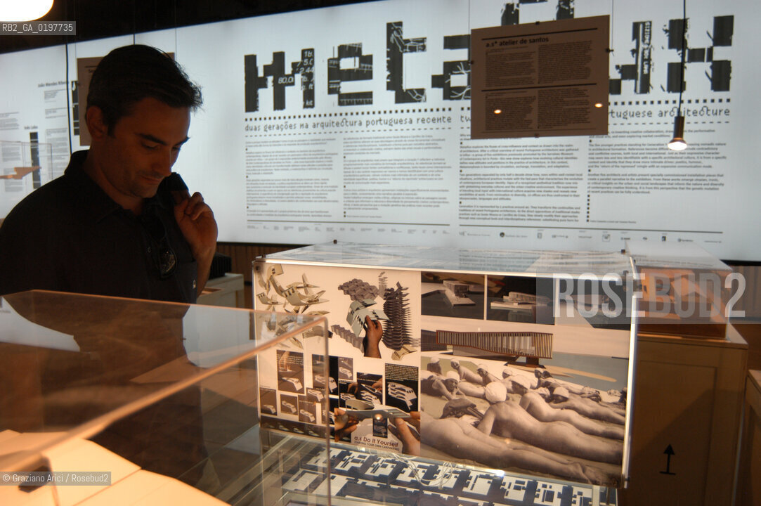 VENEZIA 09/09/04   - 9¡ MOSTRA INTERNAZIONALE DI ARCHITETTURA - BIENNALE ARCHITETTURA : ©Graziano Arici/Rosebud2  ARSENALE