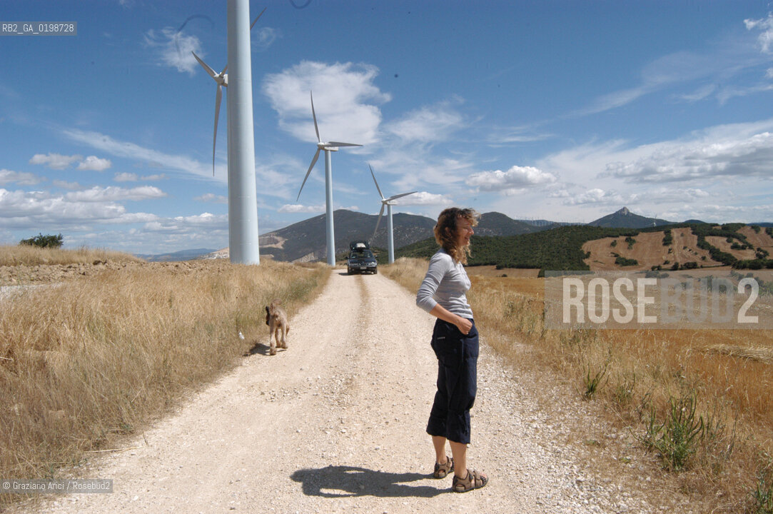 ( SPAGNA - SPAIN)    NAVARRA : WINDDMILL © 2004 Graziano Arici/Rosebud2 / GEO MULINI A VENTO ENERGIA EOLICA FIORE..