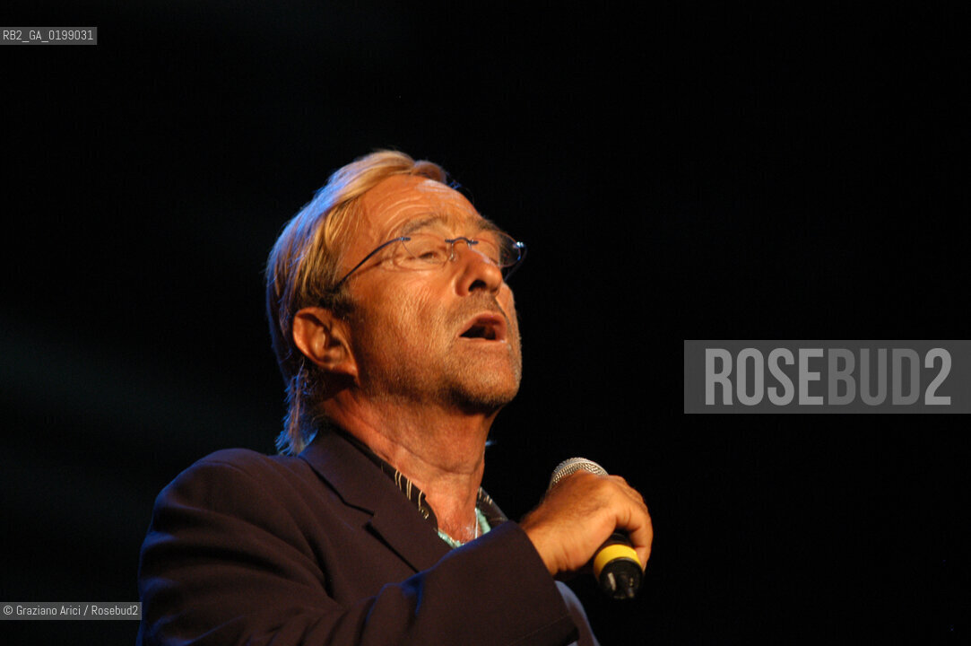 VENEZIA GRAN TEATRO LA FENICE  IL CANTAUTORE LUCIO DALLA © 2004 Graziano Arici/Rosebud2 MUSICA POP