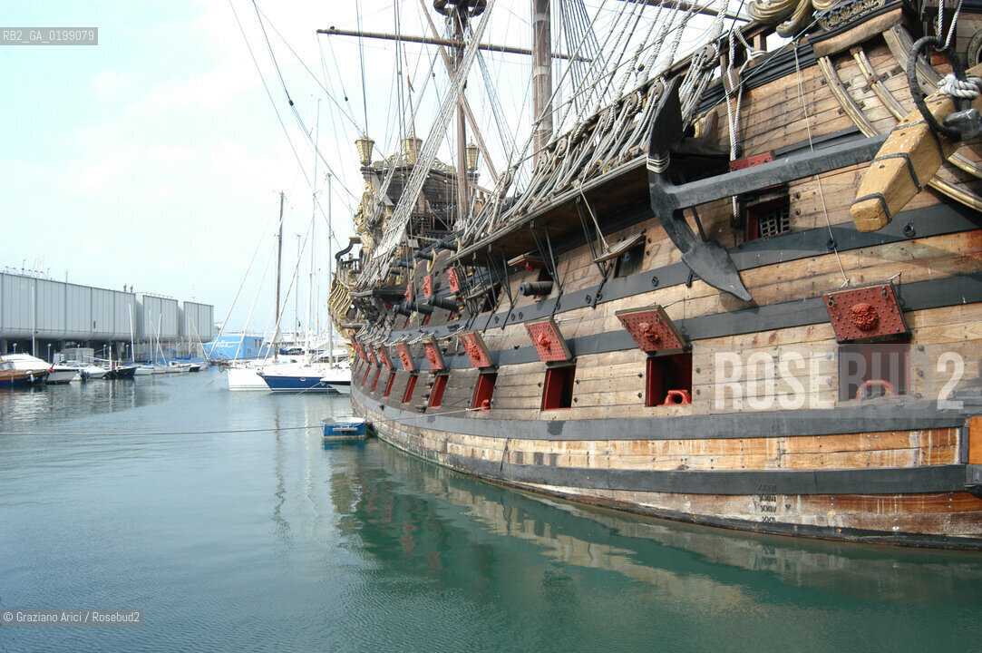 GENOVA IL PORTO VECCHIO © 2004 Graziano Arici/Rosebud2