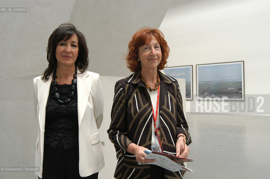 VENEZIA8/06/05 - 51 ESPOSIZIONE INTERNAZIONALE DARTE -  LE CURATRICI DELLA BIENNALE ARTI VISIVE, ROSA MARTINEZ E MARIA DE CORRAL ©Graziano Arici/Rosebud2