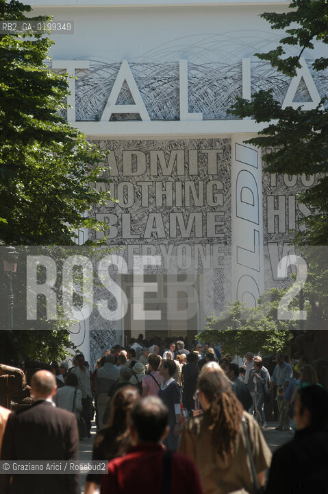 VENEZIA8/06/05 - 51 ESPOSIZIONE INTERNAZIONALE DARTE - IL PADIGLIONE ITALIA - THE ITALIA PAVILLION ©Graziano Arici/Rosebud2 BIENNALE GIARDINI