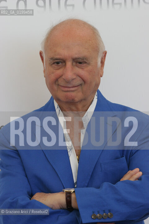 31_08_05 - 62 VENICE FILM FESTIVAL - THE JURY OF ORIZZONTI - THE PRESIDENT MIMMO ROTELLA.©Graziano Arici/Rosebud2