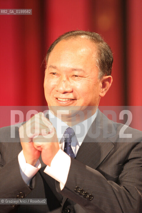 01_09_05 - 62 VENICE FILM FESTIVAL - FILM ALL THE INVISIBLE CHILDREN - PREMIERE/REDCARPET - THE DIRECTOR JOHN WOO.@Graziano Arici/Rosebud2