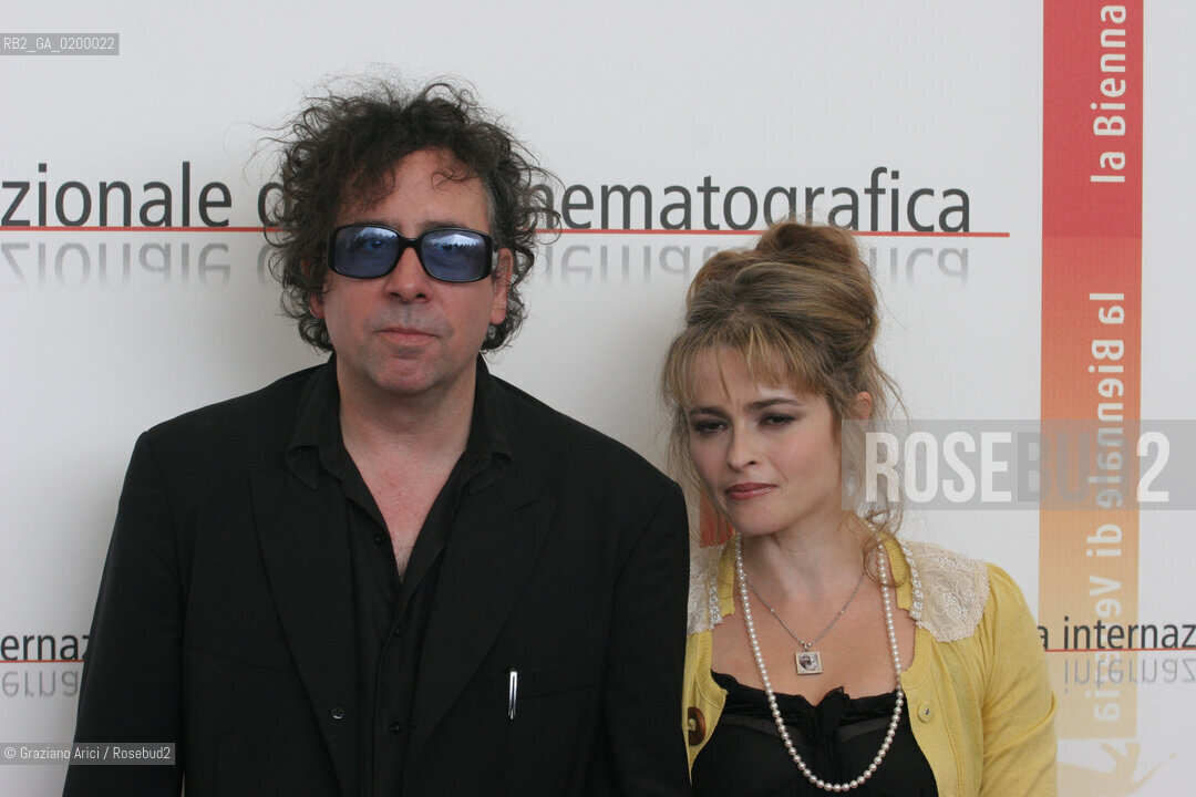 07_09_05 - 62 VENICE FILM FESTIVAL - FILM TIM BURTONS CORPSE BRIDE - THE DIRECTOR TIM BURTON WITH THE ACTRESS HELENA BONHAM CARTER.©Graziano Arici/Rosebud2