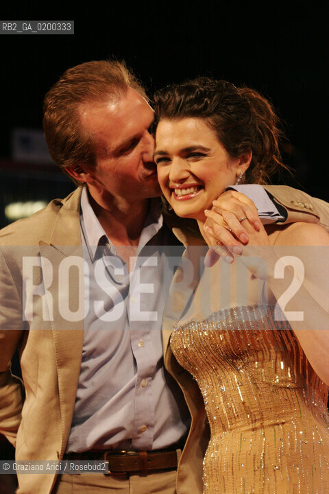 04_09_05 - 62 VENICE FILM FESTIVAL - FILM THE CONSTANT GARDENER - PREMIERE/REDCARPET - THE ACTORS  RACHEL WEISZ AND RALPH FIENNES .©Graziano Arici/Rosebud2