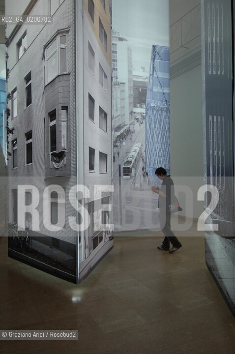 VENICE 7/09/06 - 10TH INTERNATIONAL ARCHITECTURE EXHIBITION - 10 BIENNALE ARCHITETTURA : THE GERMAN PAVILLON: : CONVERTIBLE CITY ©Graziano Arici/Rosebud2