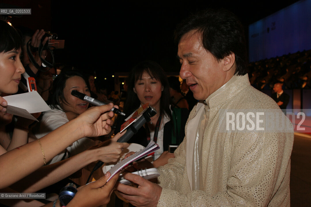 08_9_06 - 63 VENICE FILM FESTIVAL - PREMIERE FILM ROB-B-HOOD - THE ACTOR JACKIE CHAIN.©Graziano Arici/Rosebud2