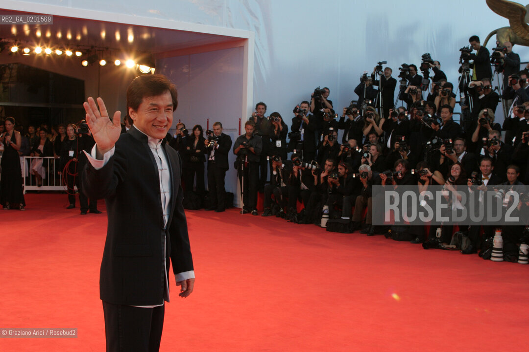09_9_06 - 63 VENICE FILM FESTIVAL - RED CARPET OFFICIAL AWARDS - THE ACTOR JACKIE CHAIN ©Graziano Arici/Rosebud2