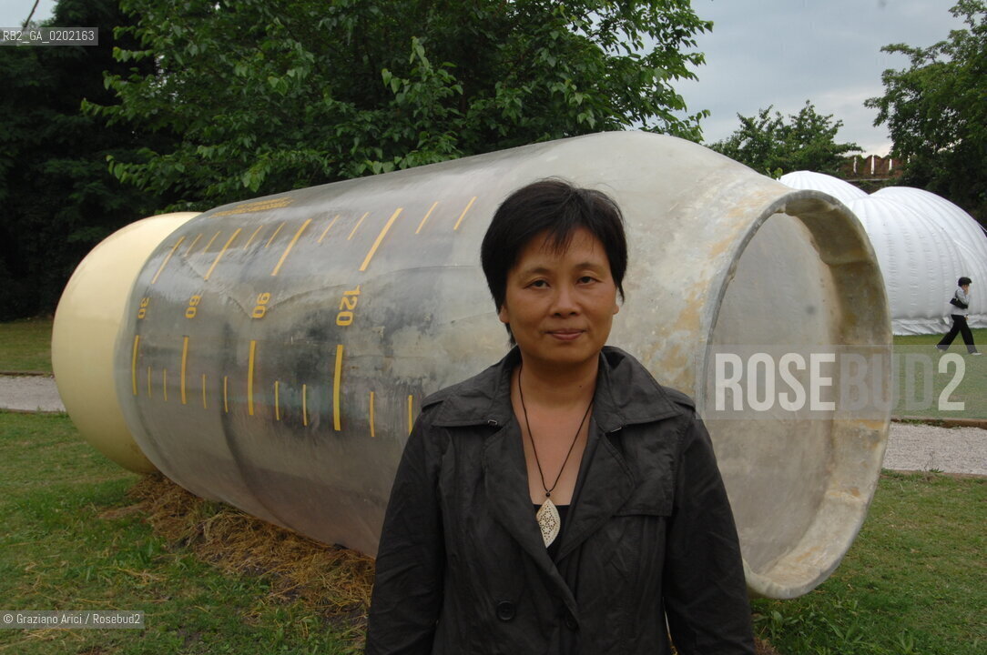 VENICE 04//6/07 - THE 52sd VENICE ART EXPOSITION : THINK WITH THE SENSES, FEEL WITH THE MIND - ARSENALE THE CHINA PAVILLON : THE ARTIST SHEN YUHAN -    @ Graziano Arici/Rosebud2 ARTE ARTISTI BIENNALE