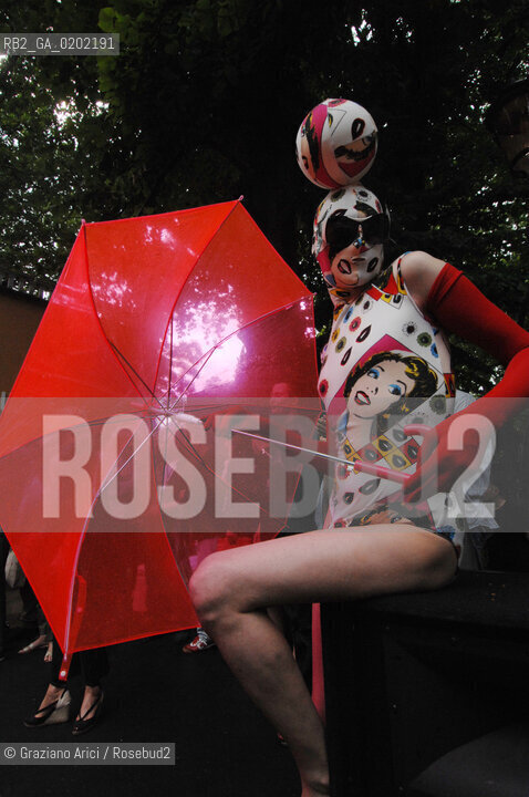 VENICE 04//6/07 - THE 52sd VENICE ART EXPOSITION : THINK WITH THE SENSES, FEEL WITH THE MIND   -    @ Graziano Arici/Rosebud2 ARTE ARTISTI BIENNALE