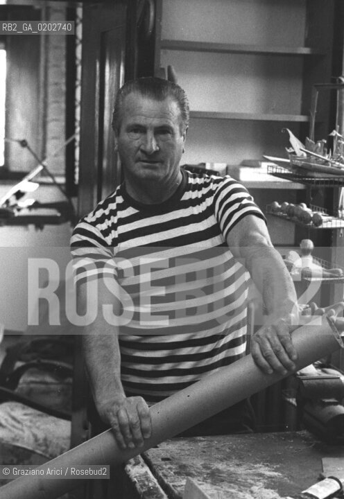 VENEZIA 1975 PRIMO PIANO DI STRIGHETA © ARCHIVIO Graziano Arici/Rosebud2  GONDOLIERE ALBINO DEI ROSSI STRIGHETA