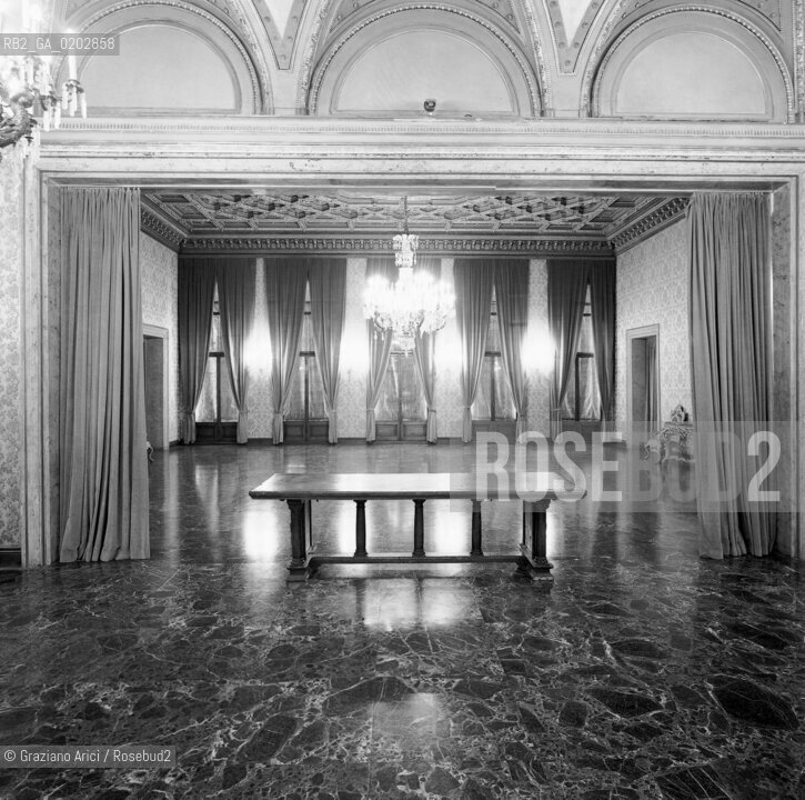 VENEZIA 1976 PALAZZO GRASSI INTERNI © ARCHIVIO Graziano Arici/Rosebud2  PALAZZO GRASSI INTERNI SALONE PARTICOLARI