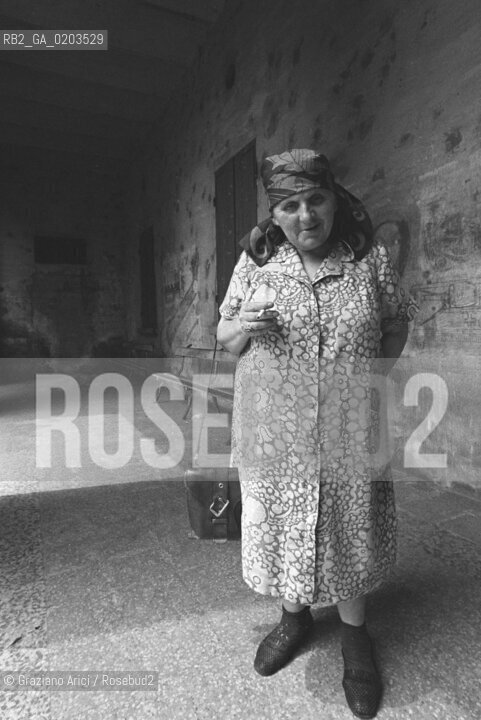 REGGIO EMILIA 1979 PAZIENTE DELLOSPEDALE PSICHIATRICO © ARCHIVIO Graziano Arici/Rosebud2  OSPEDALE PSICHIATRICO PROVINCIALE REGGIO EMILIA PAZIENTI