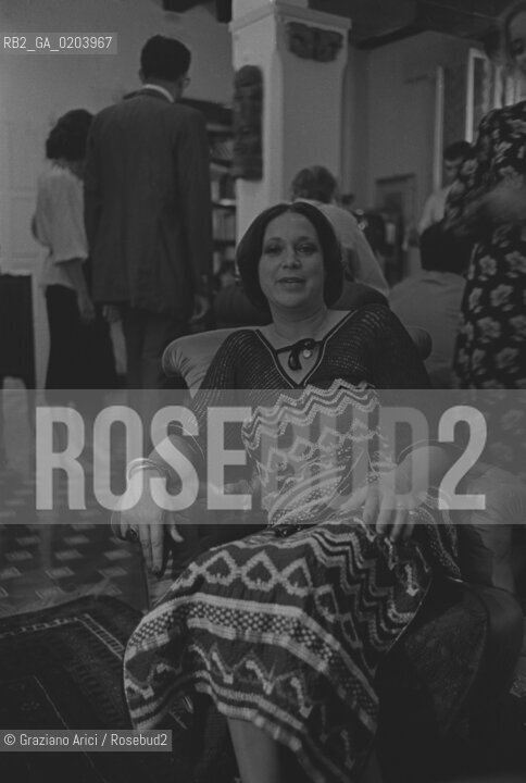 VENEZIA 1977 LUCIANA BOCCARDI © ARCHIVIO Graziano Arici/Rosebud2  MOGLIE  LUCIANA BOCCARDI GIORNALISTA RAI VIRGILIO BOCCARDI CASA AMICI