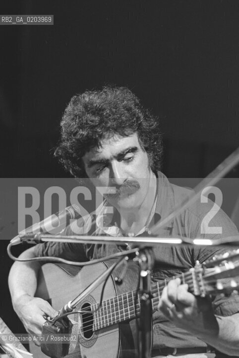 VENEZIA 1977 PRIMO PIANO ALBERTO DAMICO © ARCHIVIO Graziano Arici/Rosebud2  MUSICA POPOLARE CANZONIERE POPOLARE VENETO