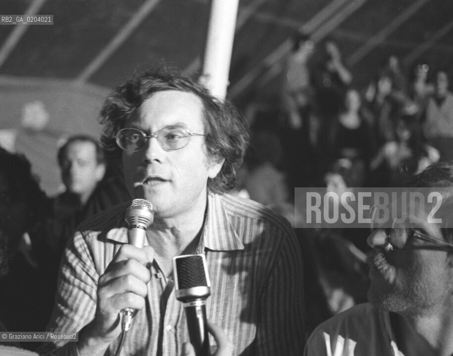 TRIESTE 1977 PRIMO PIANO PSICHIATRA © ARCHIVIO Graziano Arici/Rosebud2  RESEAU PSICHIATRI INCONTRO PSICHIATRIA FRANCO BASAGLIA PAZIENTI OSPEDALE PSICHIATRICO