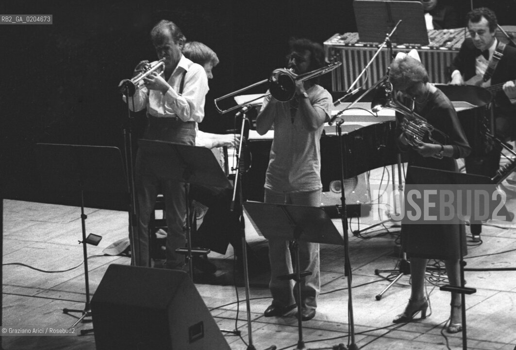 VENEZIA1980 MANIFESTAZIONE MESTRE JAZZ 80 JAZZISTA DANILO TERENZI CON PHIL MINTON E KATE BARNARD © ARCHIVIO Graziano Arici/Rosebud2  MUSICA BRASS BAND  TEATRO GOLDONI