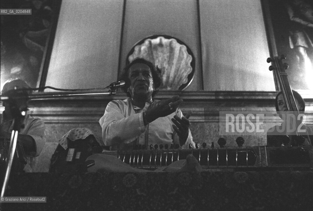 VENEZIA 1980 SRI RAVI SHANKAR © ARCHIVIO Graziano Arici/Rosebud2   THE GODAFATHER SITAR COMPOSITORE SUONATORE SITAR ATENEO VENETO