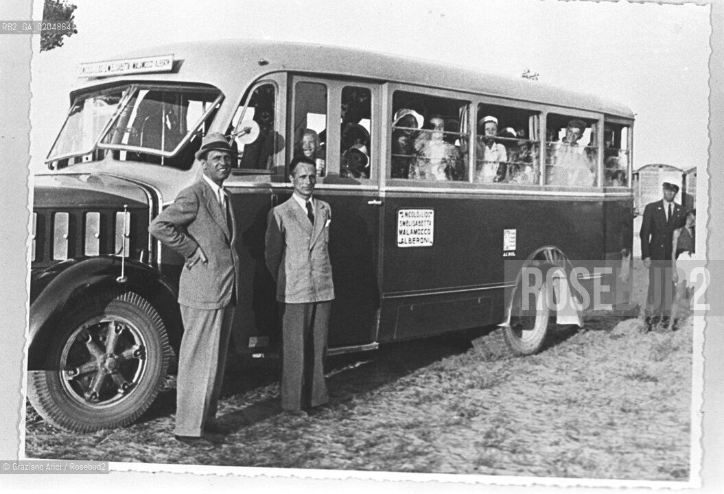 VENEZIA 1980 FOTO DARCHIVIO STORICO AUTOBUS © ARCHIVIO Graziano Arici/Rosebud2  AUTOBUS PULLMAN ACNIL ACTV LINEA AUTOMOBILISTICA  LIDO DI VENEZIA MALAMOCCO ALBERONI