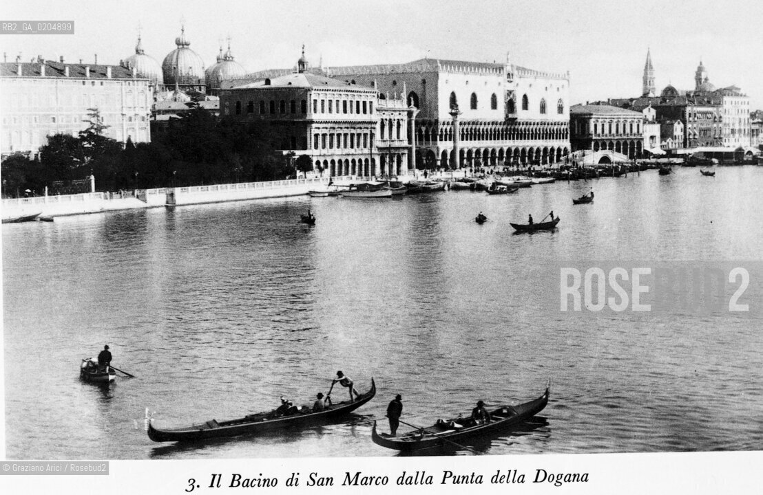 VENEZIA 1980 BACINO SAN MARCO DALLA PUNTA DELLA DOGANA © ARCHIVIO Graziano Arici/Rosebud2  FOTOGRAFIE VENEZIA 1800