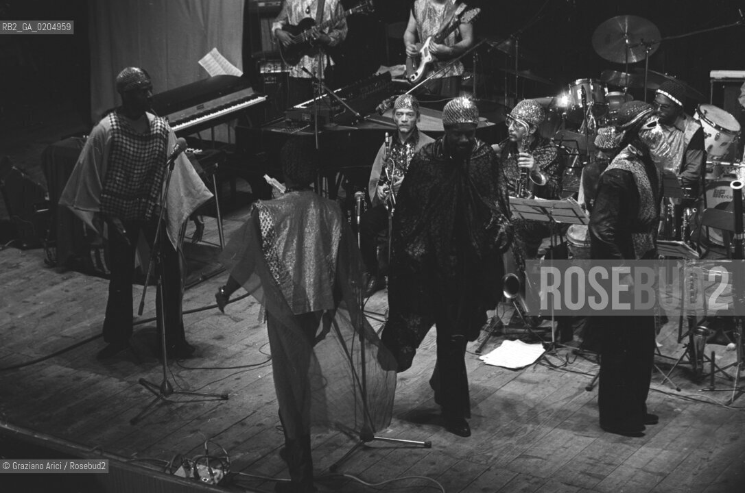 MESTRE 1981 CONCERTO SUN RA © ACHIVIO Graziano Arici/Rosebud2 CONCERTO MUSICA JAZZ ORCHESTRA TEATRO TONIOLO