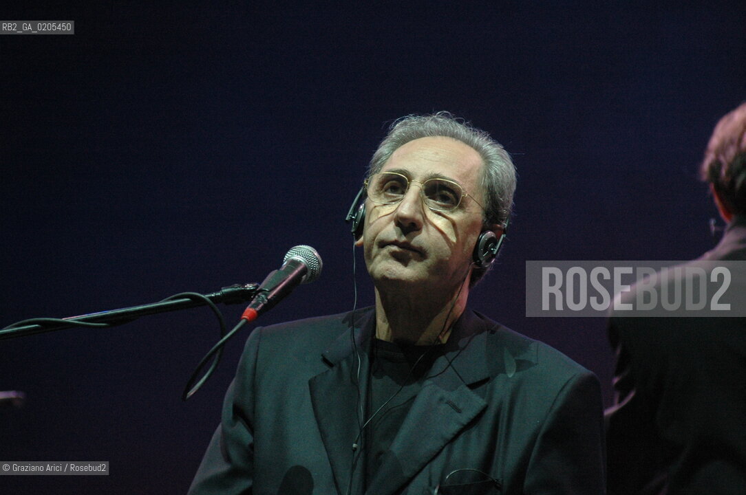VENICE 5/07/07 - CONCERTO OF THE COMPOSER AND SINGER FRANCO BATTIATO IN ST. MARKS SQUARE ©Graziano Arici/Rosebud2 CANTANTE MUSICA POP ROCK