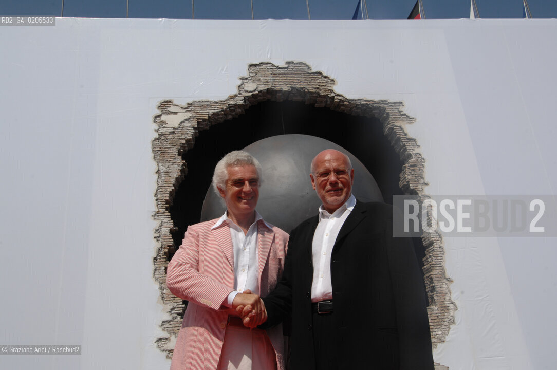 VENICE 28/08/07 - 64 VENICE FILM FESTIVAL - THE FILM FESTIVAL DIRECTOR MARCO MUELLER WITH THE BIENNALE PRESIDENT DAVIDE CROFF ©Graziano Arici/Rosebud2 CINEMA BIENNALE