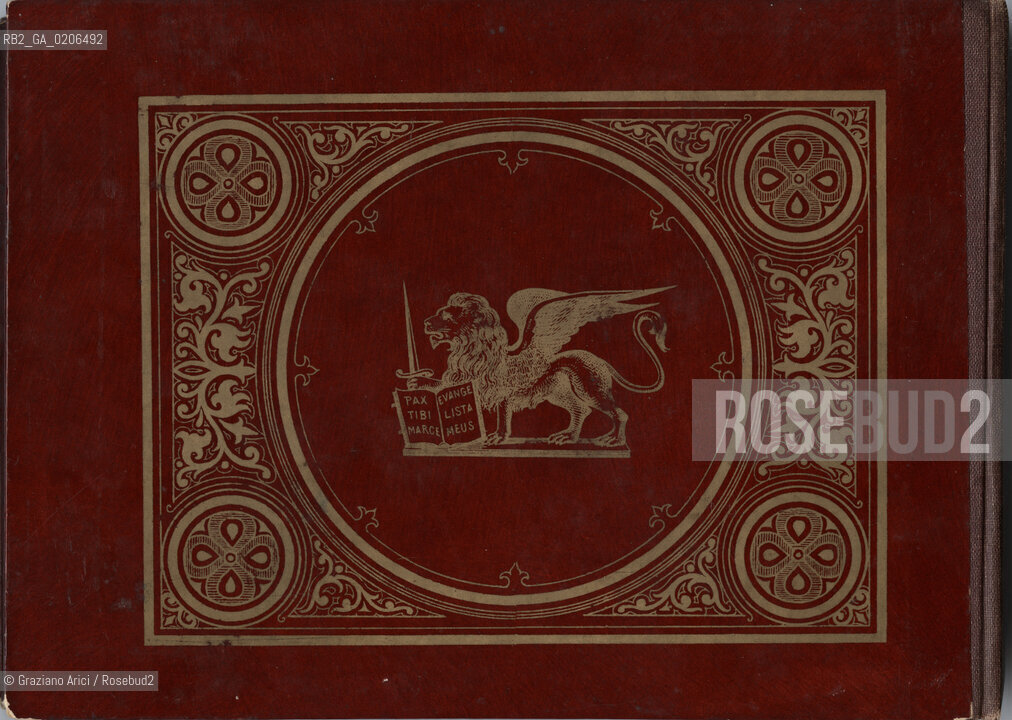 -VENEZIA, SENZA INDICAZIONE DAUTORE, RETRO, SENZA DATA. CARTONE, CM 21,9X15,8 CONTENUTE ALLINTERNO DELLALBUM RICORDO DI VENEZIA (PICCOLO). ©ARCHIVIO Graziano Arici/Rosebud2   FOTOANTICHE.-VENICE, NO AUTHOR S INDICATION, RETRO, CARDBOARD, CM 21,9X15,8 ©Graziano Arici/Rosebud2 