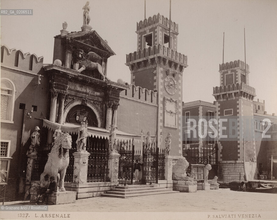 -VENEZIA, PAOLO SALVIATI, ARSENALE, SENZA DATA. STAMPA ALLALBUMINA INCOLLATA SU CARTONE, CM 24,4X19,5 ©ARCHIVIO Graziano Arici/Rosebud2  FOTOANTICHE.-VENICE, PAOLO SALVIATI, ARSENALE, UNDATED. ALBUMEN PHOTOGRAPH MOUNTED ON CARDBOARD, CM 24,4X19,5 ©Graziano Arici/Rosebud2 