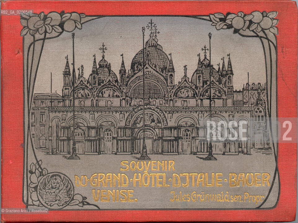 -VENEZIA, SENZA INDICAZIONE DAUTORE, COPERTINA, SENZA DATA. STOFFA, ALBUM A SOFFIETTO SOUVENIR DU GRAND HOTEL DITALIE BAUER, VENISE BAUER-GRUNWALD 24 MAGGIO 1903 IN OMAGGIO PER I CLIENTI, CM 15,7X12,4   ©ARCHIVIO Graziano Arici/Rosebud2  FOTOANTICHE.-VENICE, NO AUTHORS INDICATION, COPERTINA, UNDATED. CLOTH, CM 15,7X12,4  ©Graziano Arici / rosebud2