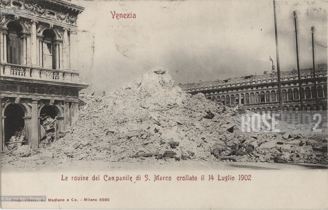 -VENEZIA, SENZA INDICAZIONE DAUTORE, IL MUCCHIO DI ROVINE DEL CAMPANILE DI S.MARCO, 1902, CARTOLINA POSTALE, CM 14X8,9 ©ARCHIVIO Graziano Arici/Rosebud2  FOTOANTICHE.-VENICE, NO AUTHORS INDICATION, IL MUCCHIO DI ROVINE DEL CAMPANILE DI S.MARCO, 1902. POSTCARD, CM 14X8,9 ©Graziano Arici/Rosebud2 