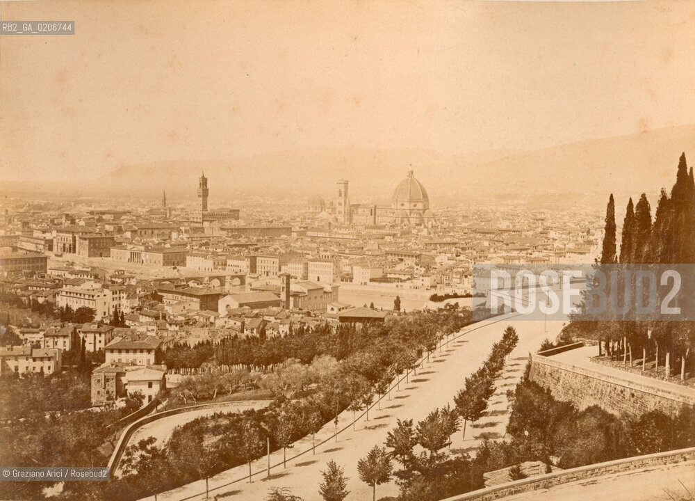 -FIRENZE, SENZA INDICAZIONE DAUTORE, PANORAMA DAL VIALE DEI COLLI, SENZA DATA. STAMPA ALLALBUMINA INCOLLATA SU CARTONE, CM 24,6X18,5 ©ARCHIVIO Graziano Arici/Rosebud2  FOTOANTICHE.-FLORENCE, NO AUTHORS INDICATION,PANORAMA DAL VIALE DEI COLLI , UNDATED. ALBUMEN PHOTOGRAPH MOUNTED ON CARDBOARD, CM 24,6X18,5 ©Graziano Arici/Rosebud2 ..
